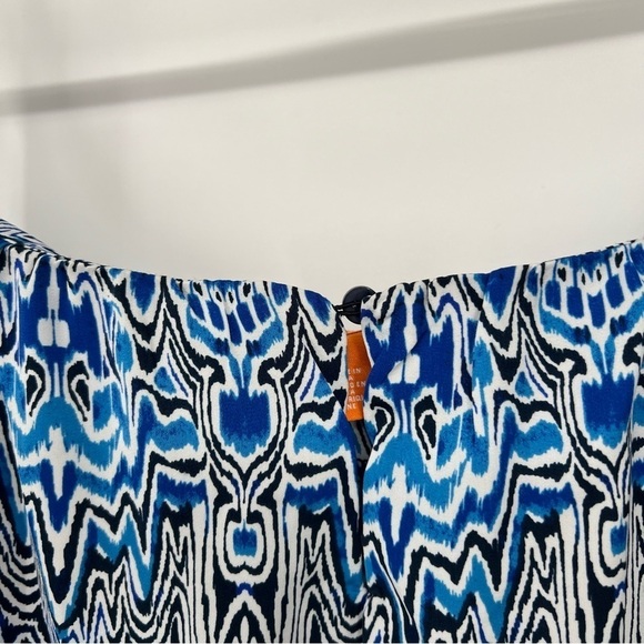 Gigi Parker Sleeveless Handkerchief Hem Maxi Dress - Picture 5 of 12